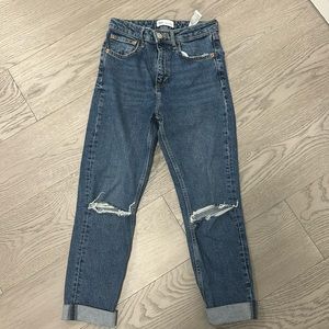 ZARA KNEE RIP DENIM JEANS